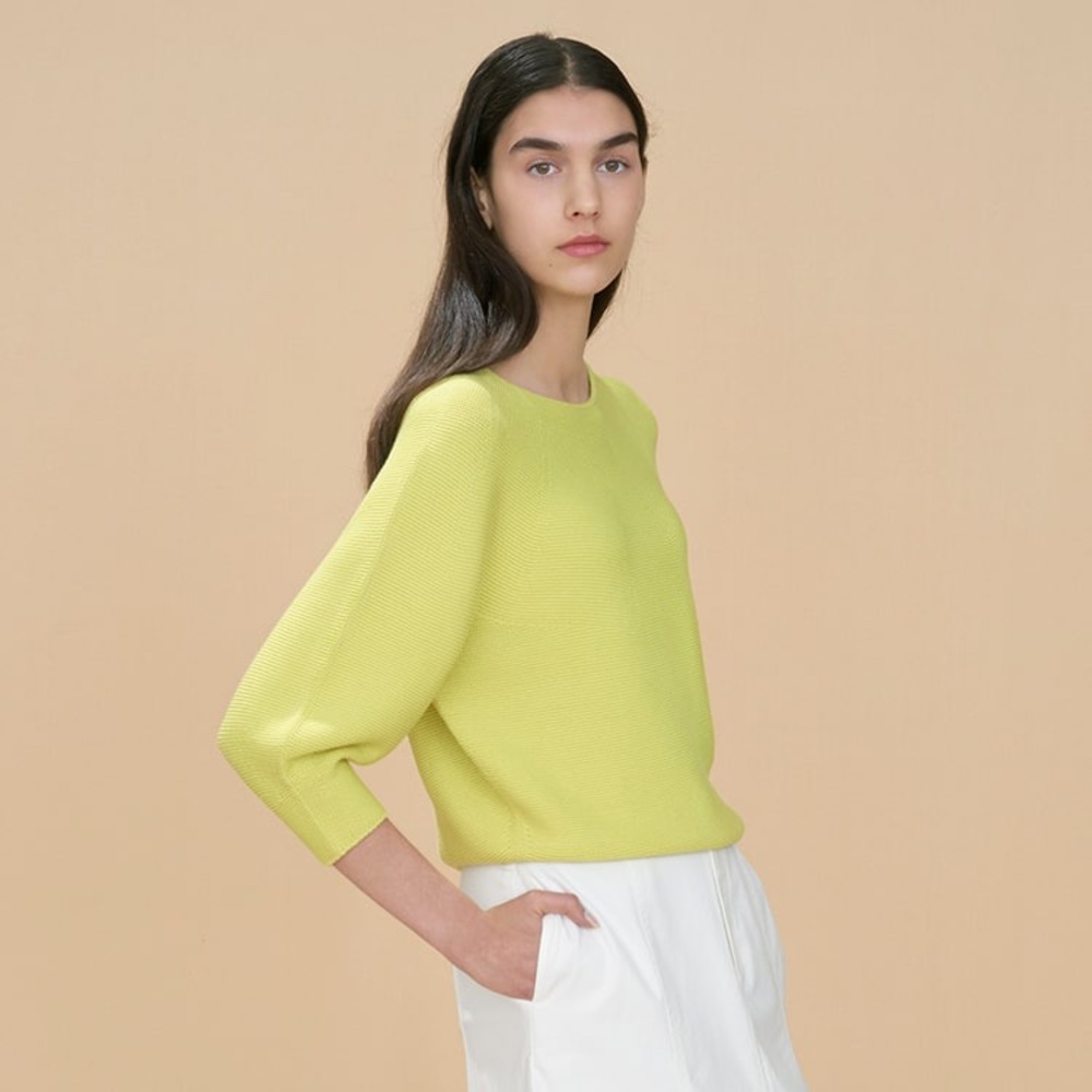 Uniqlo 3D Knit Balloon Sleeve Sweater